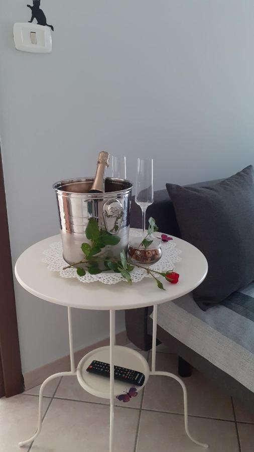 Fiori E Farfalle Apartment كابرارولا المظهر الخارجي الصورة